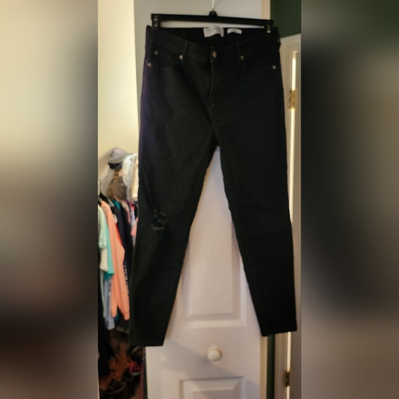 Celebrity bottoms - Picture 2 of 4